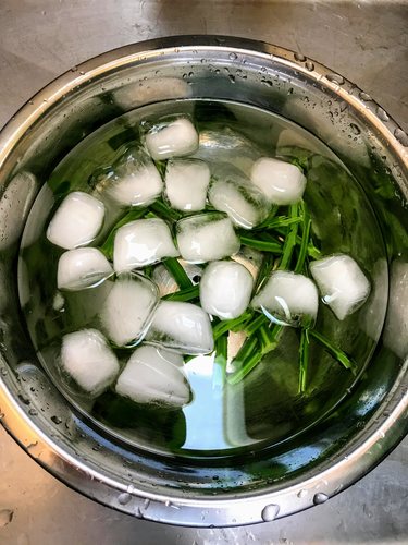 blanching kale stems ice